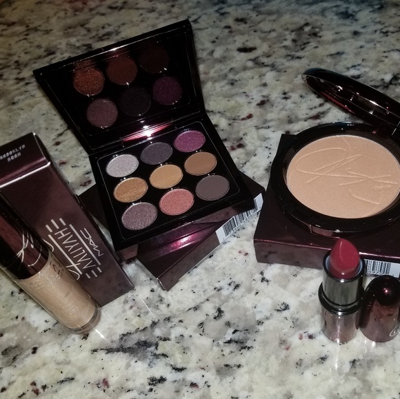 Mac Aliyah collection with poster - Picture 3 of 7